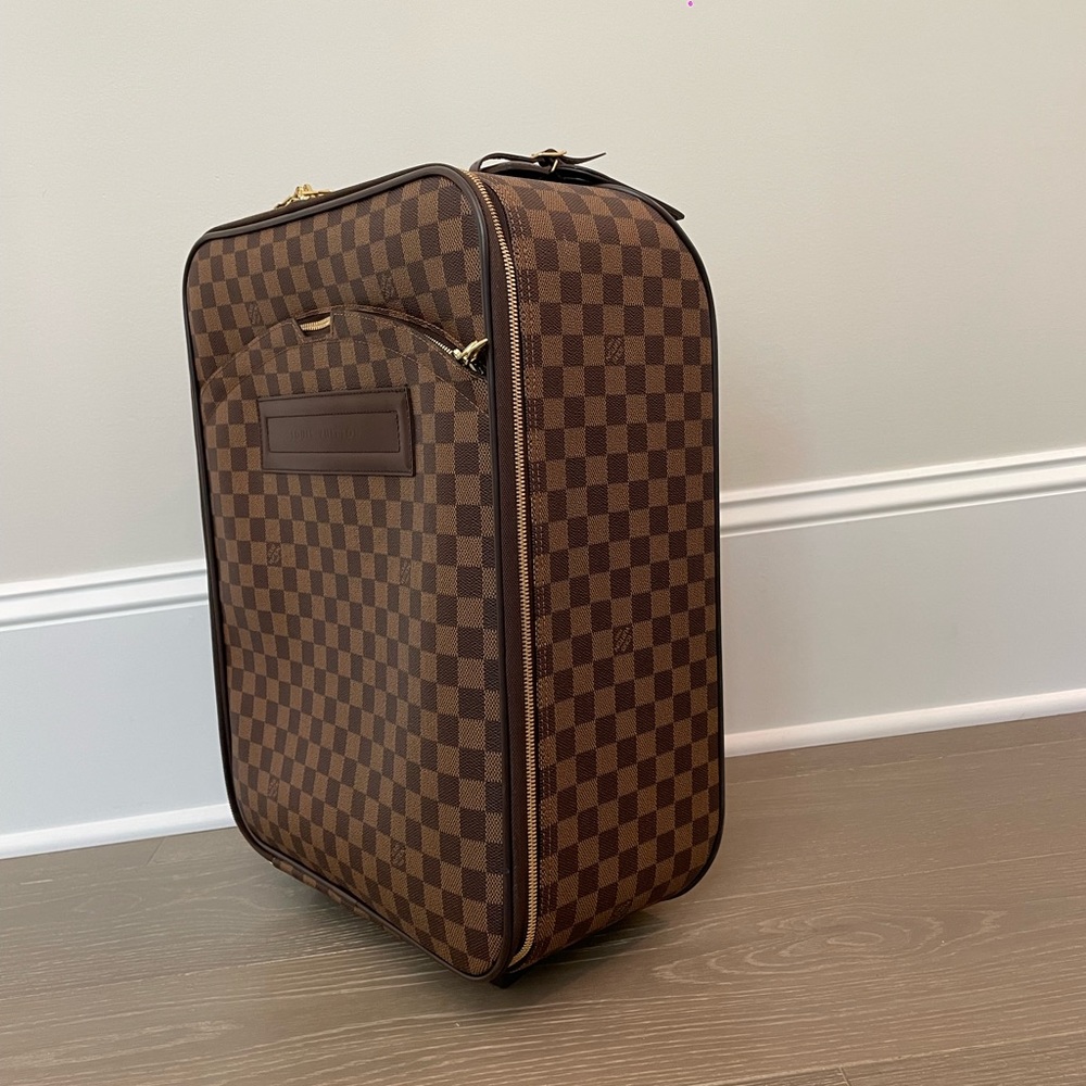 louis vuitton damier ebene rolling luggage pegasus